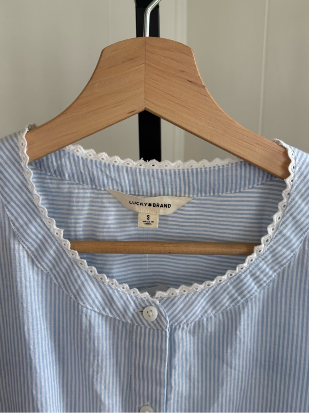 Lucky Brand Blue Stripe Eyelet Cotton Button-Up Top Womens S NWT